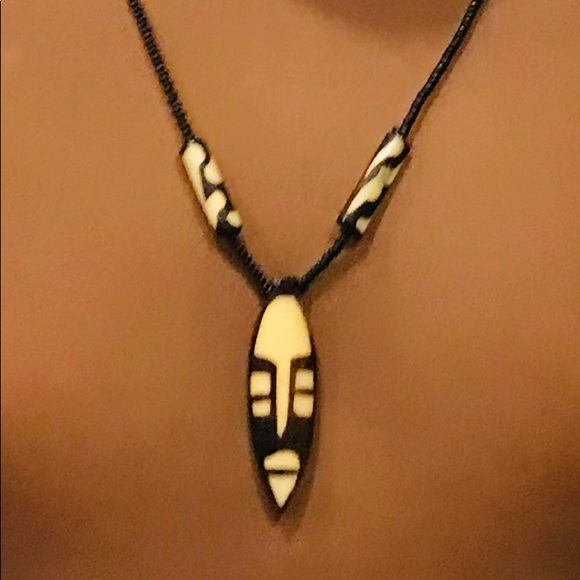 Handmade African Maasai Necklace - Picture 2 of 7